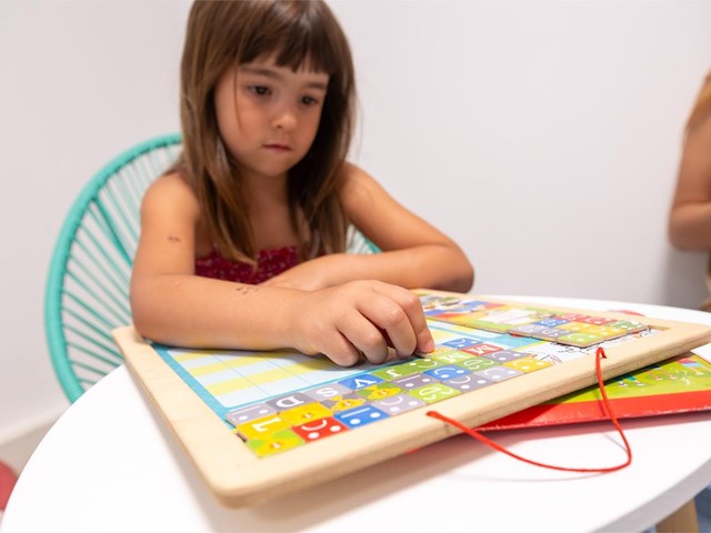TICS en niños: ¿Qué son y cómo podemos apoyarlos?